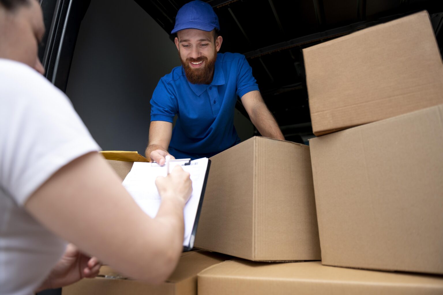 polar-express-van-lines-close-up-delivery-man-with-boxes